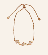 Pulsera de corazones