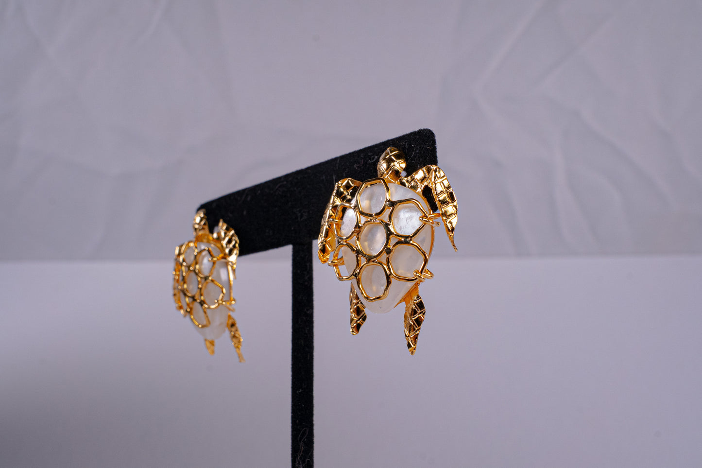 Aretes bronce con baño de oro 24k