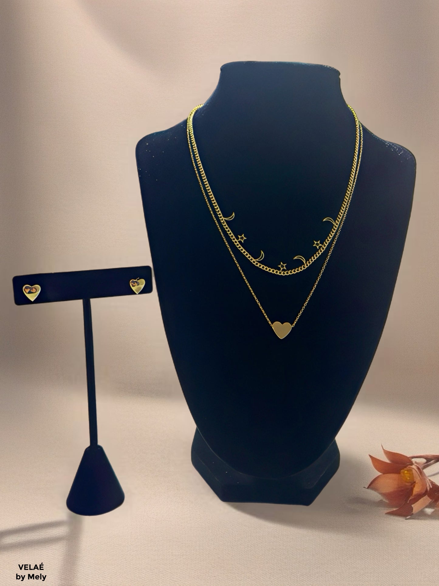 Juego de collar y aretes baño de rodio