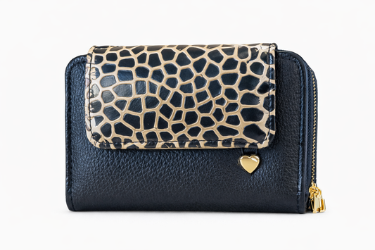 Biletera negra estilo animal print