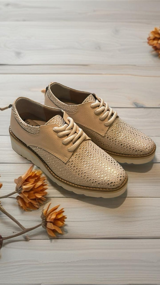 Zapato tipo oxford color oro rosa